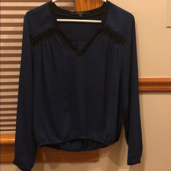 Guess women’s sheer blouse - Picture 1 of 4